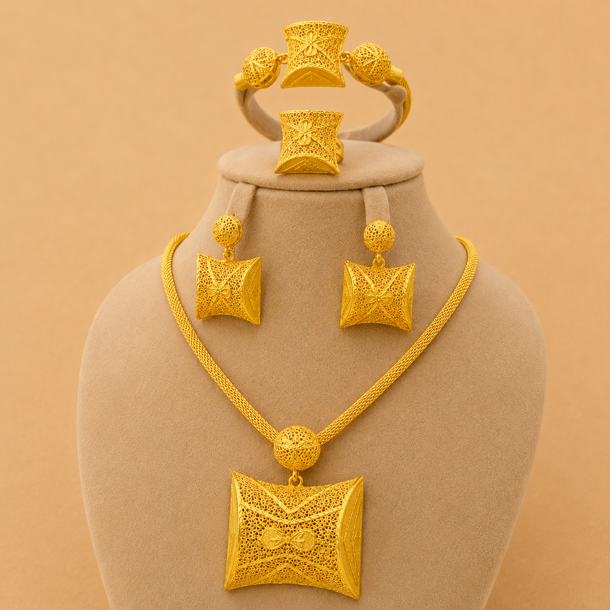 Elegant Gold Necklace & Earrings Set