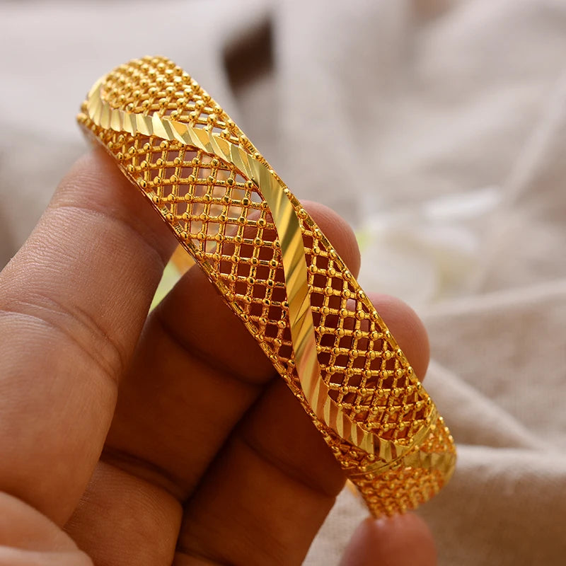 Elegant Gold Bangle Bracelet