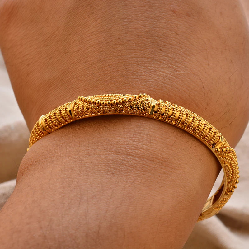Elegant Gold Bangle Bracelet