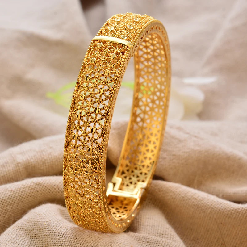 Elegant Gold Bangle Bracelet
